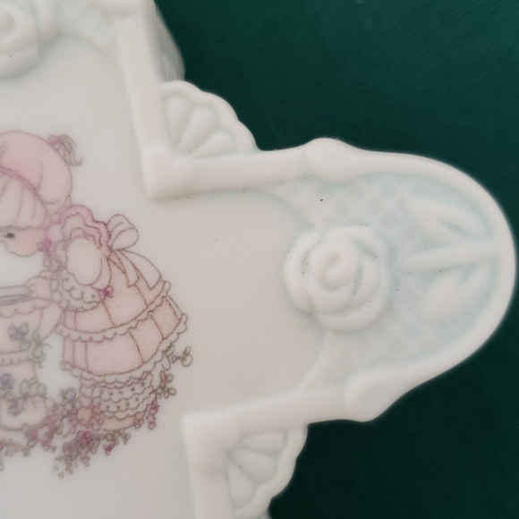 "May" Precious Moments Cross Trinket Box - Picture 4 of 8